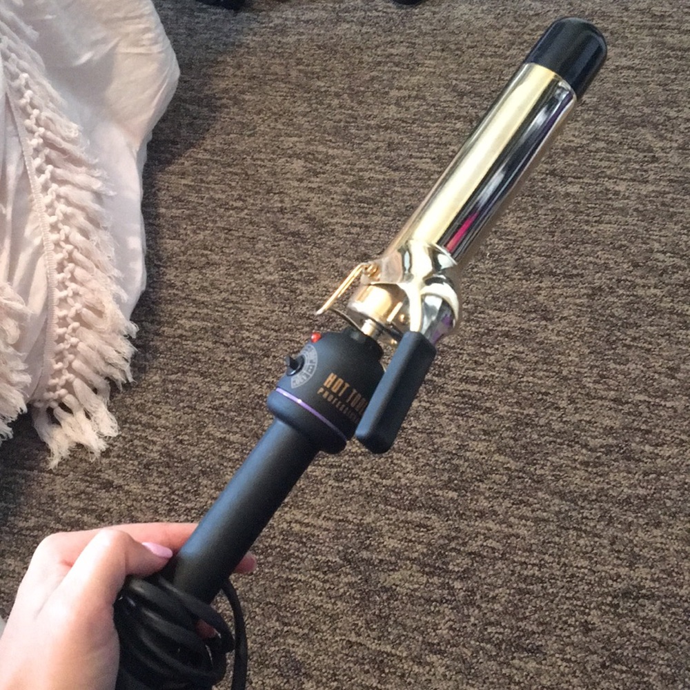 Hot tools profession 1 1/2 inch curling iron